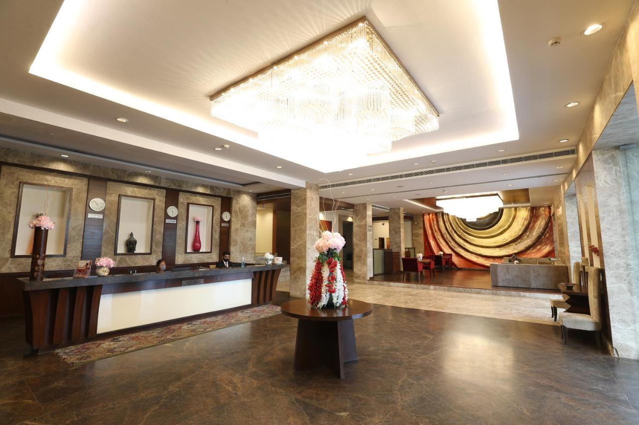 Tivoli Royal Palace Janauli Экстерьер фото